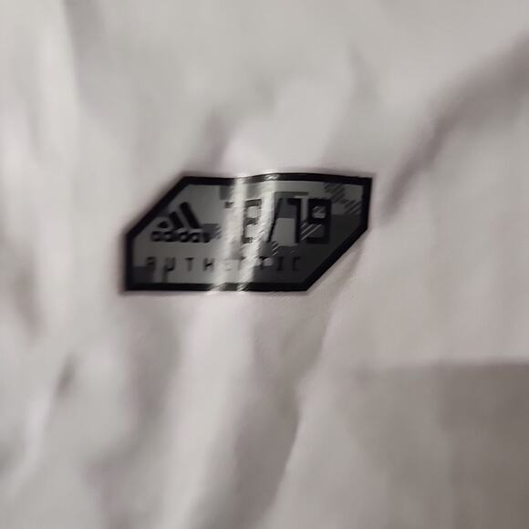 2018 2019 Adidad Ronaldo Juventus Jersey Size M Football Kit Jeep Striped - Picture 5 of 8